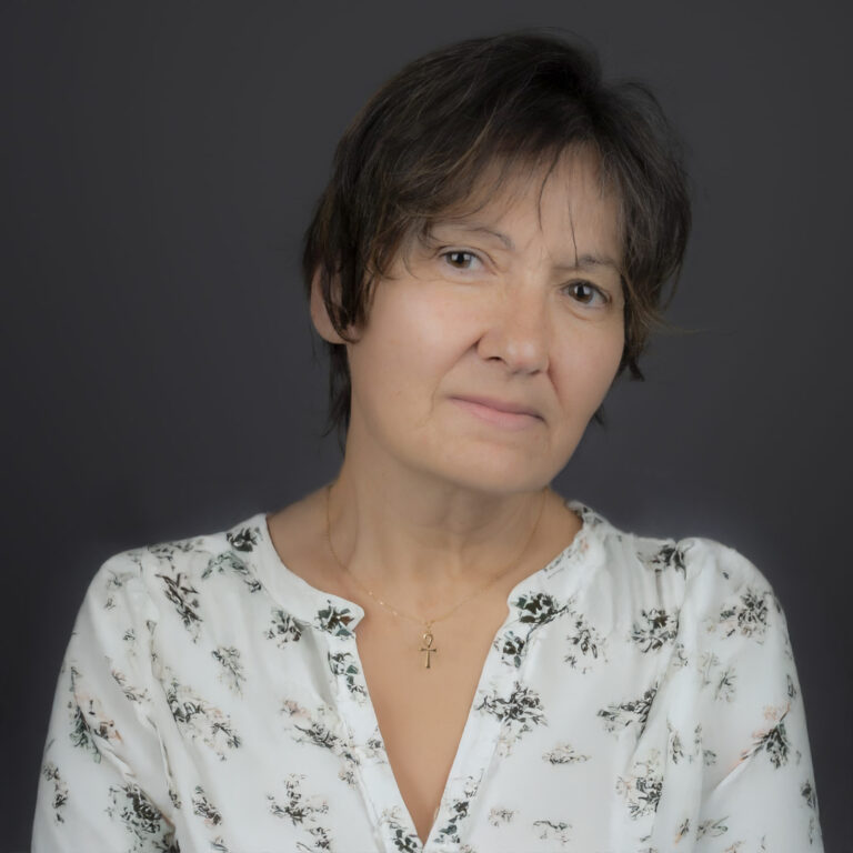 Portrait de Laurence Chemin, praticienne en hypnose -une présence bienveillante pour cheminer intérieurement